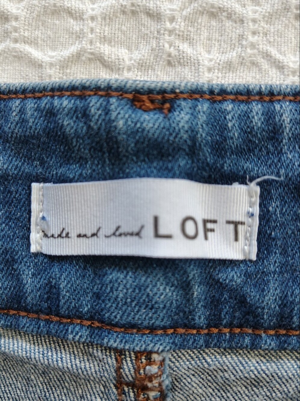 LOFT Women's High Rise Jeans - Dark Blue Size 25. - Picture 8 of 9